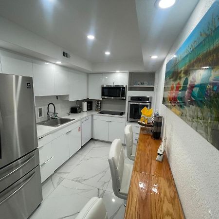 Ocean View Hollywood Apartment Exterior photo