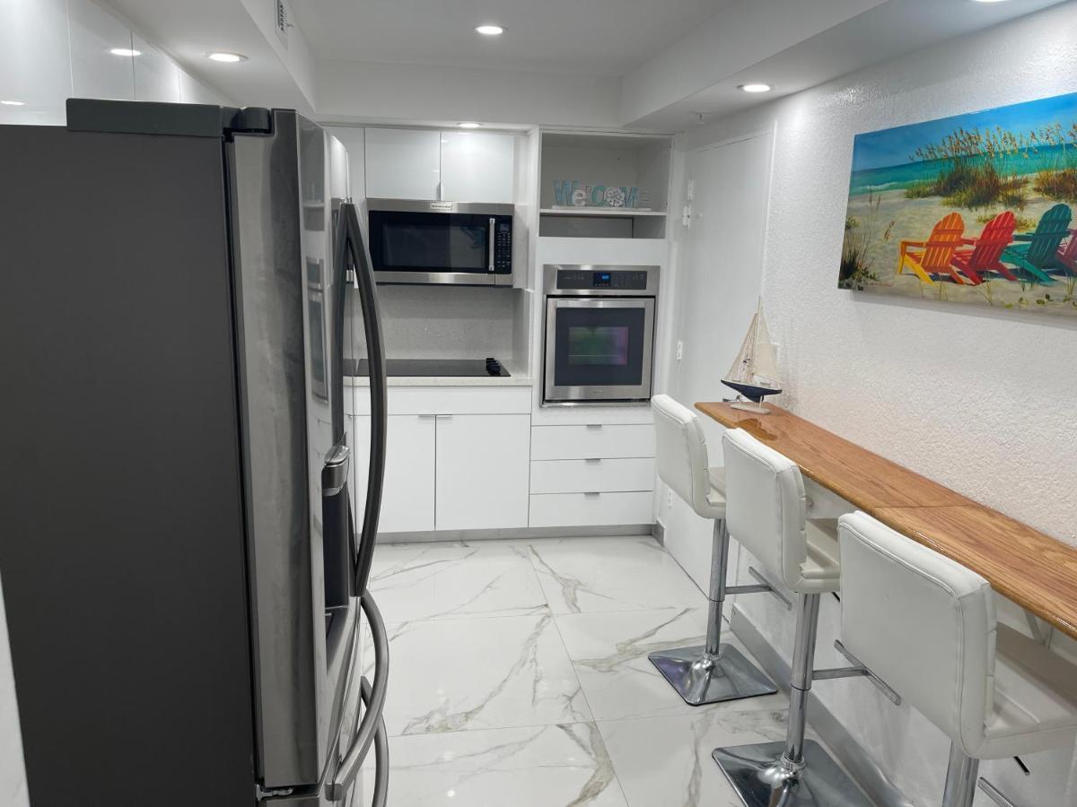 Ocean View Hollywood Apartment Exterior photo